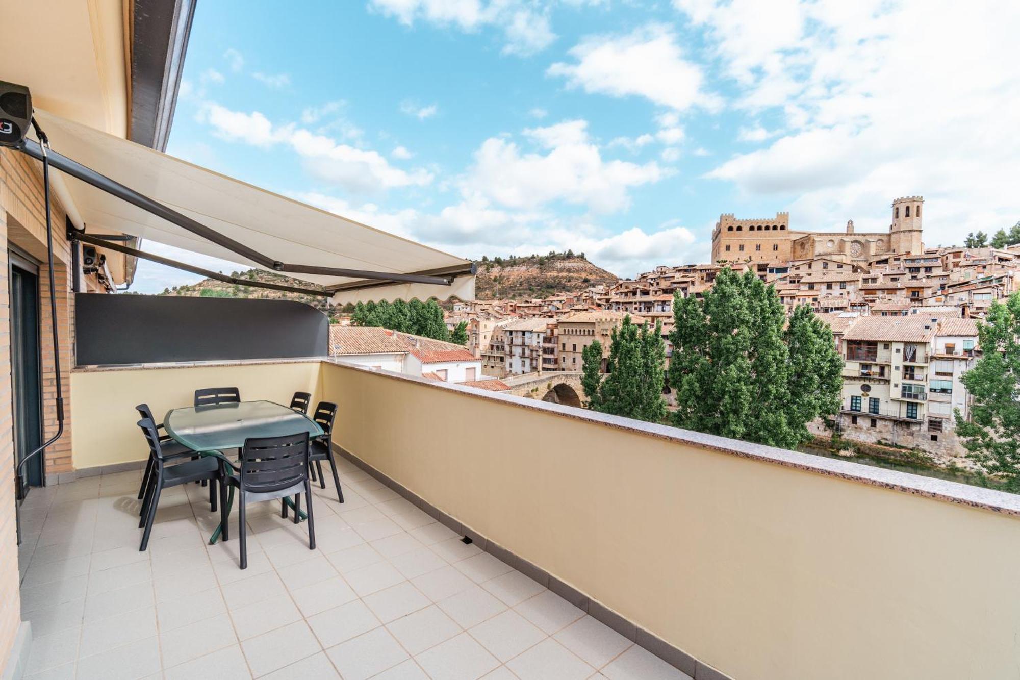 Casa Tio Pepe Valderrobres Apartment ภายนอก รูปภาพ